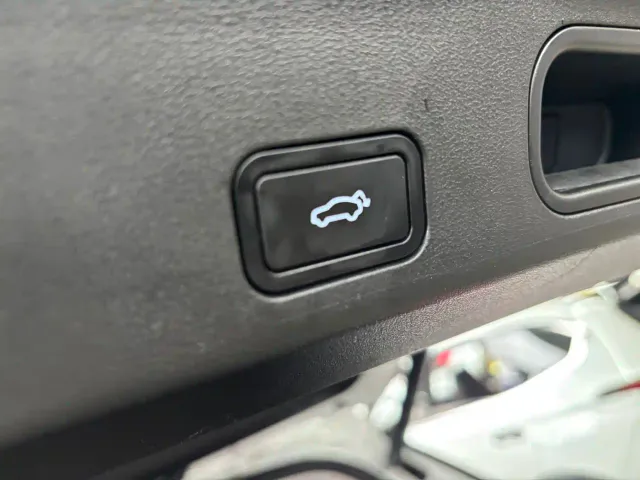Geely Boyue L — Фото автомобиля 20