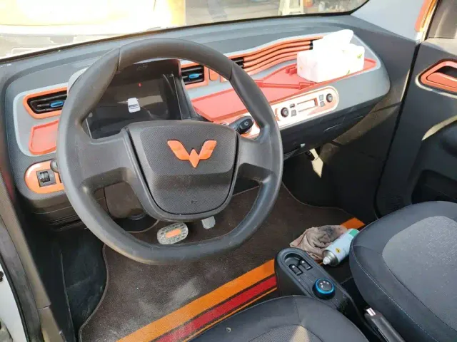 Wuling Hongguang Mini EV — Фото автомобиля 13