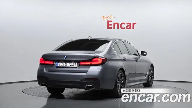BMW 5-Series — Фото автомобиля 2