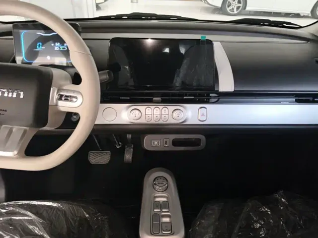 Changan Lumin — Фото автомобиля 12