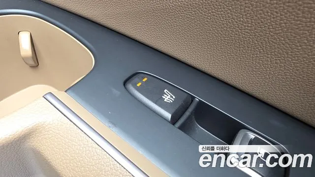 Kia Sorento Новый Sorento 4 поколение Бензин 2.5T 2WD — Фото автомобиля 17