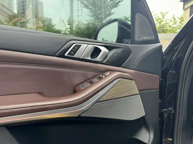 BMW X5 — Фото автомобиля 14