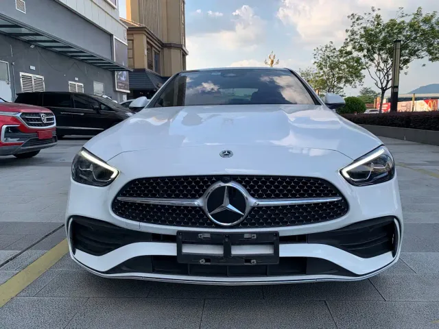Mercedes-Benz C-Class — Фото автомобиля 2