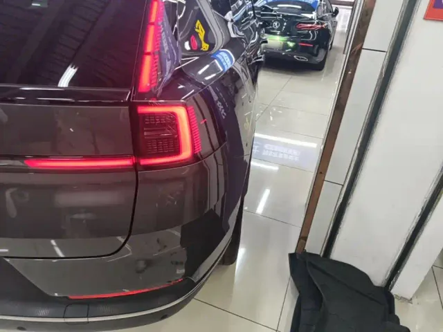 Volvo Volvo XC70 Plug-in Hybrid 2025 Standard — Фото автомобиля 7