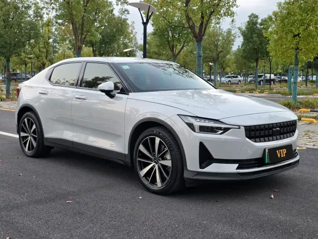 Polestar 2 — Фото автомобиля 3