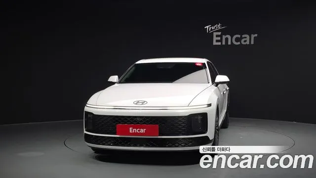 Hyundai Grandeur Grandeur (GN7) 2.5 Бензин 2WD — Фото автомобиля 2