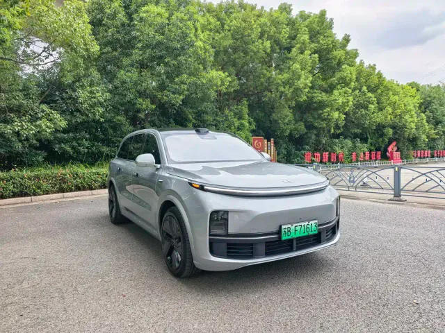Li Auto L9 — Фото автомобиля 3