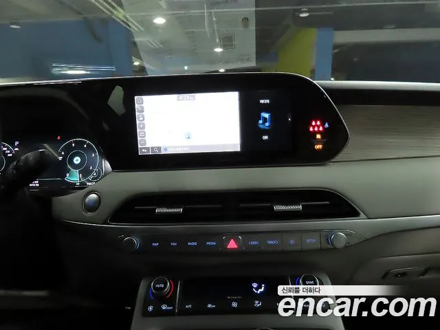 Hyundai Palisade Palisade Дизель 2.2 2WD — Фото автомобиля 11