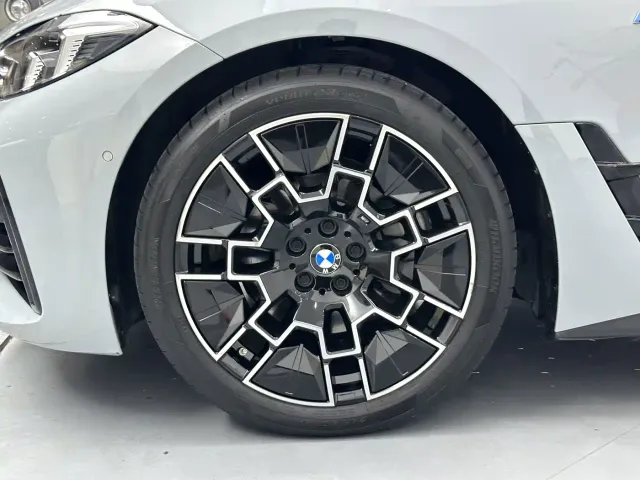 BMW 4 Series — Фото автомобиля 23