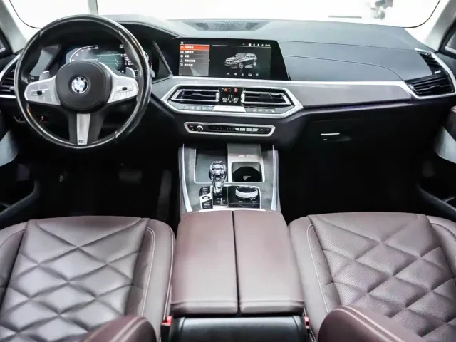 BMW X5 — Фото автомобиля 6