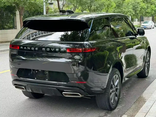 Land Rover Range Rover Sport — Фото автомобиля 6