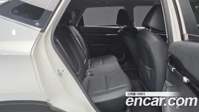 Kia Seltos Seltos Бензин 1.6 турбо 2WD — Фото автомобиля 11