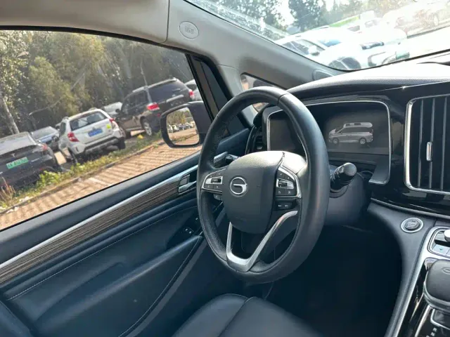 GAC Trumpchi M8 — Фото автомобиля 21
