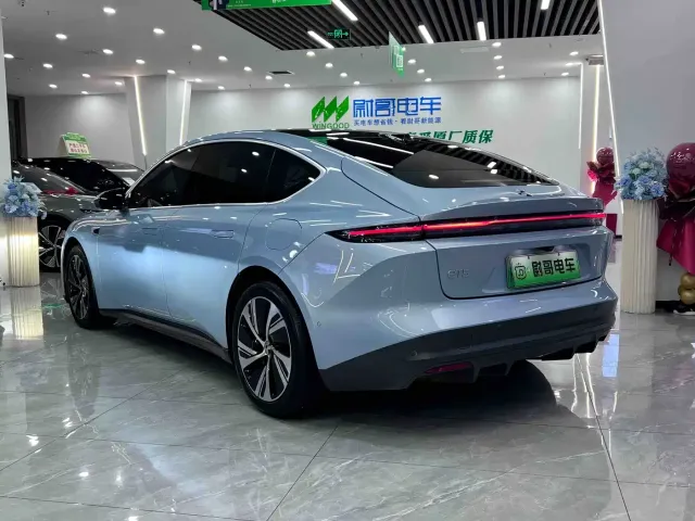 Nio ET5 — Фото автомобиля 4