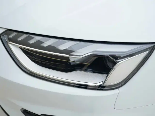 Audi A4L — Фото автомобиля 14