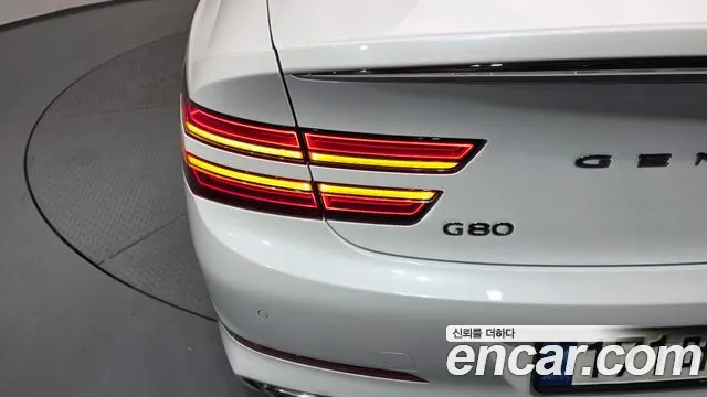 Genesis G80 Бензин 2.5 турбо AWD — Фото автомобиля 19