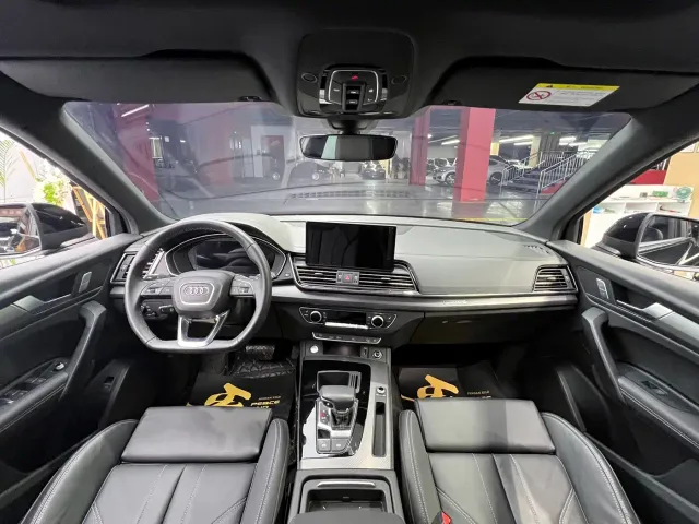 Audi Q5L — Фото автомобиля 10