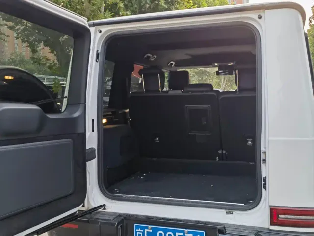 Mercedes-Benz G-Class — Фото автомобиля 12