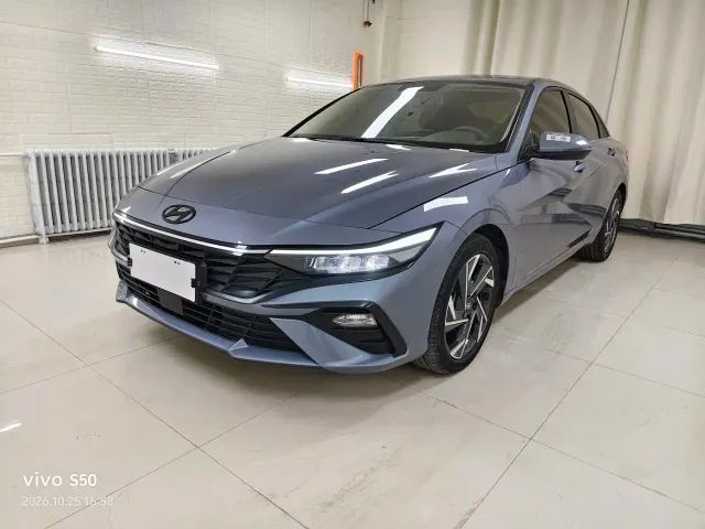Фотография автомобиля — Hyundai Elantra