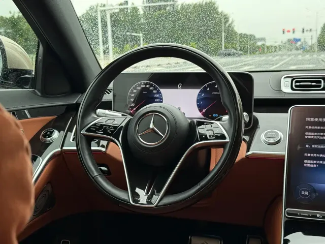Mercedes-Benz Maybach S-Class — Фото автомобиля 10