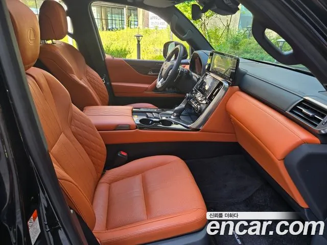 Lexus LX — Фото автомобиля 15
