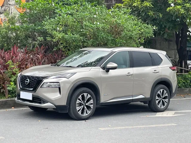 Фотография автомобиля — Nissan X-Trail