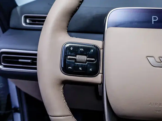 Li Auto MEGA — Фото автомобиля 16