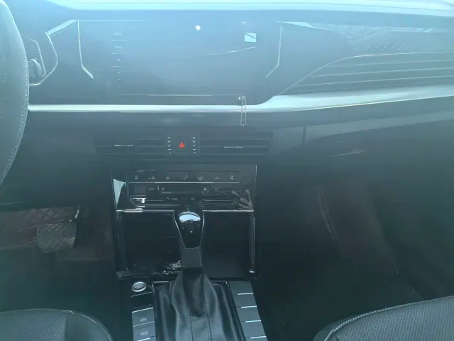 Volkswagen Passat — Фото автомобиля 8