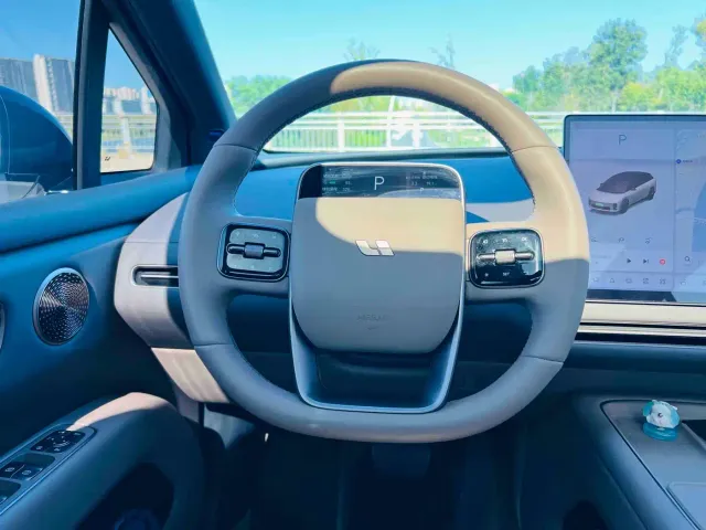 Li Auto i6 — Фото автомобиля 12