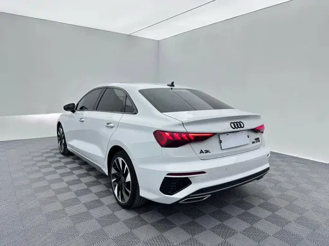 Audi A3 — Фото автомобиля 4