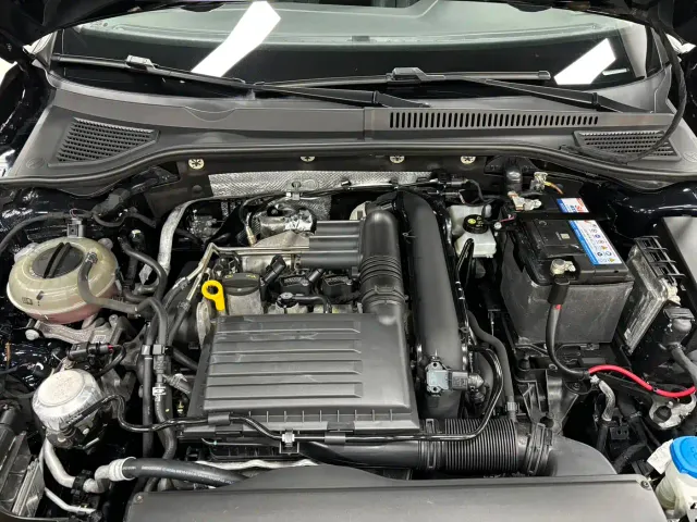 Volkswagen Passat — Фото автомобиля 19