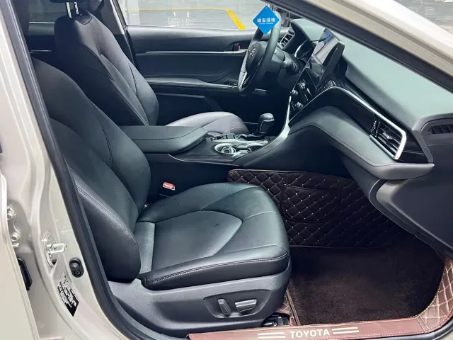 Toyota Camry — Фото автомобиля 9