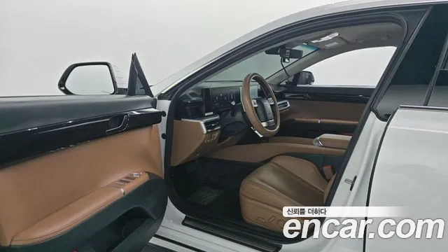 Hyundai Grandeur GN7 — Фото автомобиля 10