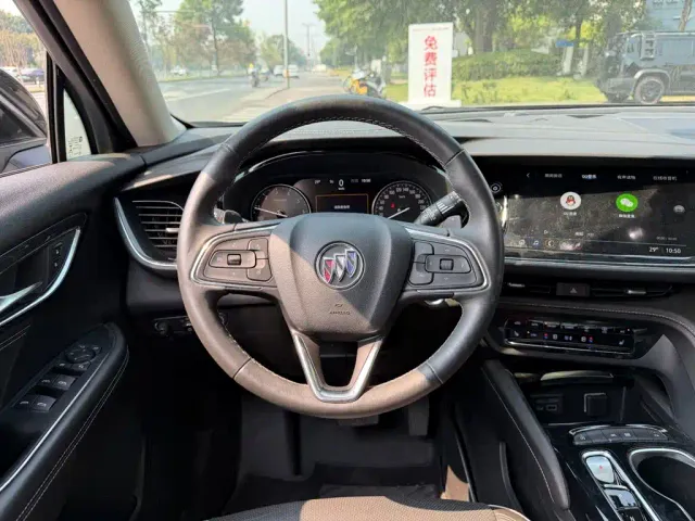 Buick Envision Plus — Фото автомобиля 14