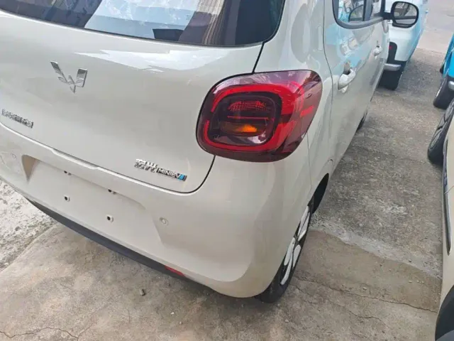 Wuling Hongguang Mini EV — Фото автомобиля 7