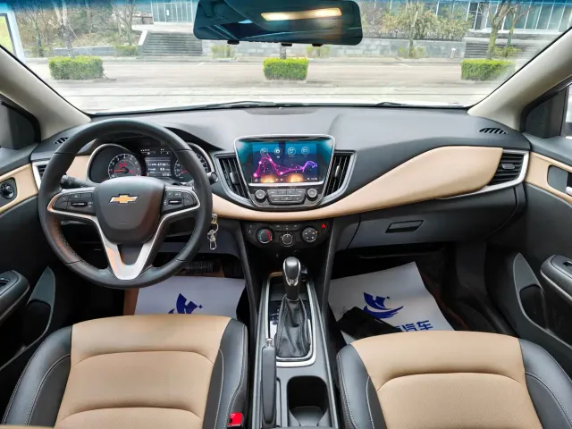 Chevrolet Monza — Фото автомобиля 4
