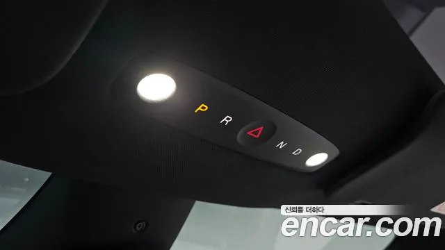 Tesla Model Y — Фото автомобиля 22