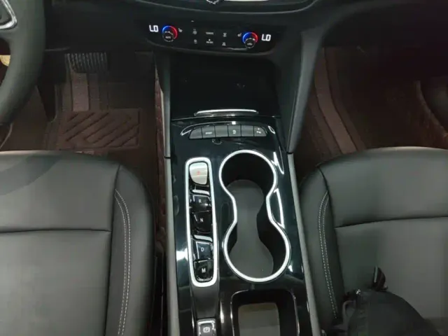 Buick Regal — Фото автомобиля 13