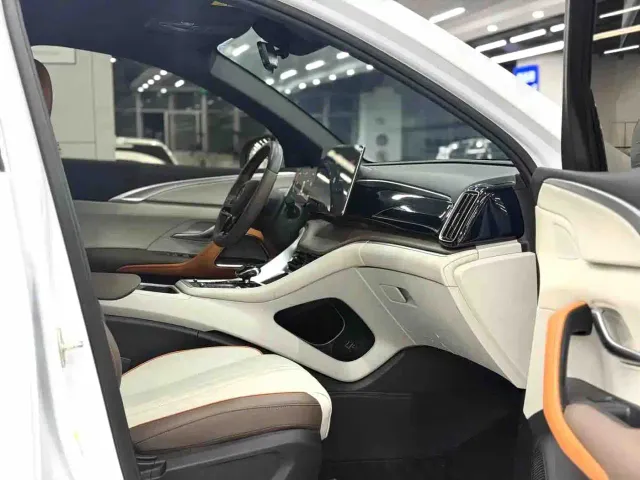 BYD Song Pro — Фото автомобиля 9