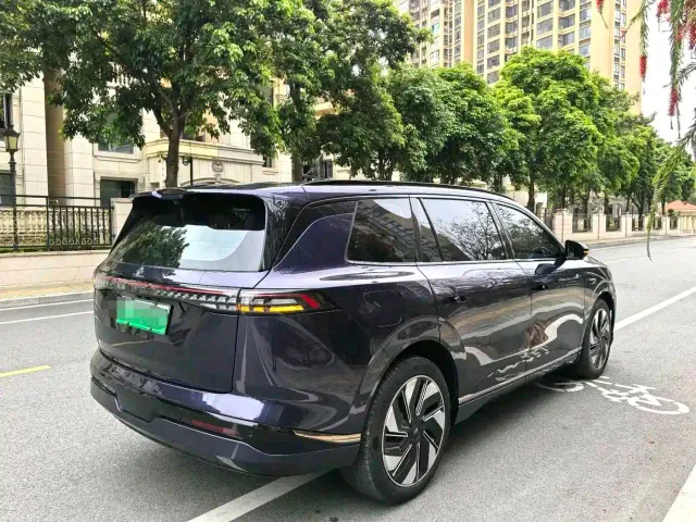Dongfeng eπ 008 — Фото автомобиля 6
