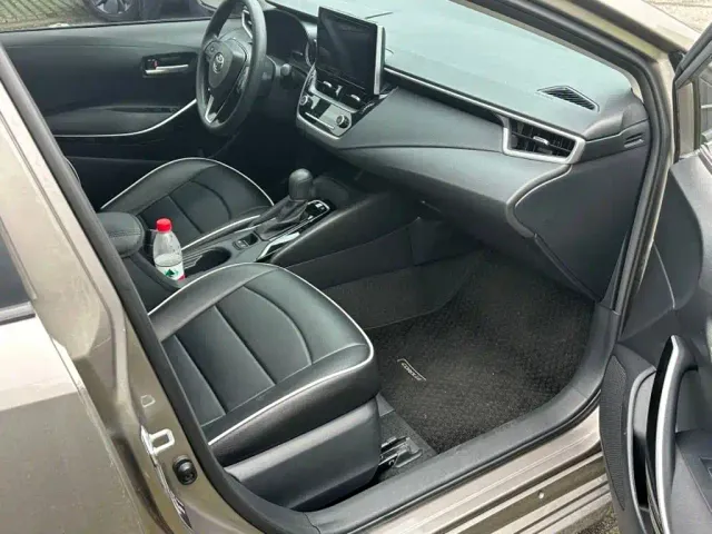 Toyota Corolla — Фото автомобиля 5
