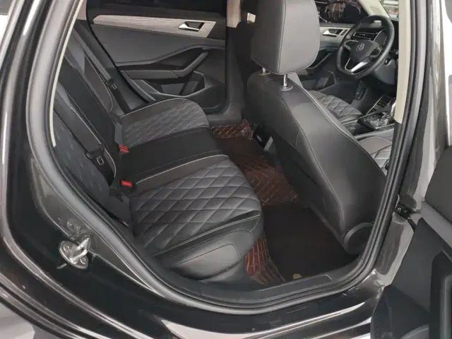 Volkswagen Sagitar — Фото автомобиля 16