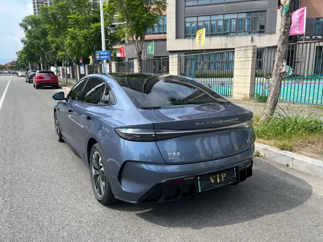 BYD Seal — Фото автомобиля 7