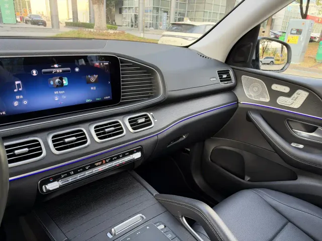 Mercedes-Benz GLE-Class — Фото автомобиля 16