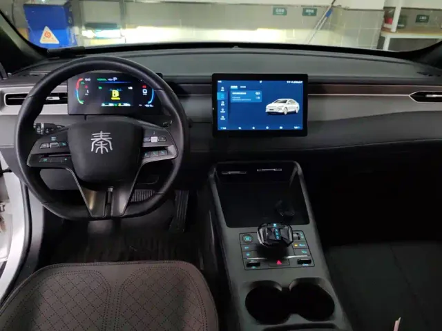 BYD Qin PLUS — Фото автомобиля 12