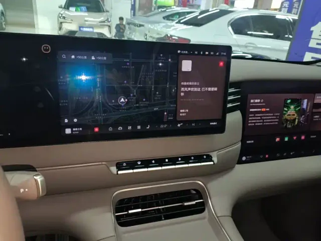 IM Motors LS6 — Фото автомобиля 12