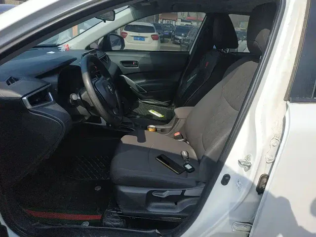 Toyota Corolla Cross — Фото автомобиля 14