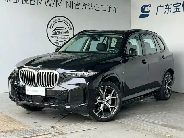 Фотография автомобиля — BMW X5