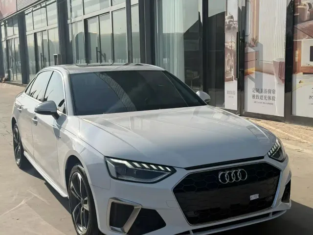 Audi A4L — Фото автомобиля 3