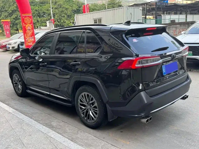 Toyota Wildlander — Фото автомобиля 6